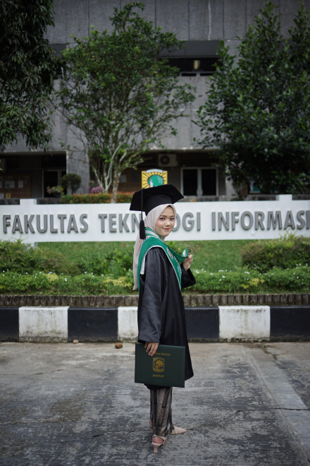 Reysha Irsyalina, S.Kom  "Beyond Dreams"