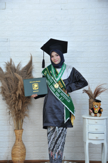 Riva Andra Yuni, S.T. &ldquo; Everyone has a Difference Clock&rdquo;.